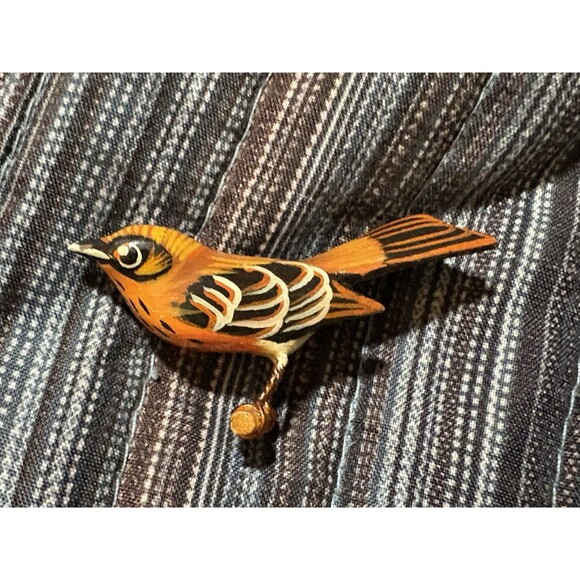 VINTAGE JAPANESE TAKAHASHI BIRD PIN BROOCH HAND CARVED & PAINTED - Picture 4 of 5